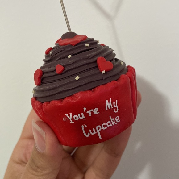 Valentine’s Day Picture Holder 💘 - Picture 2 of 2